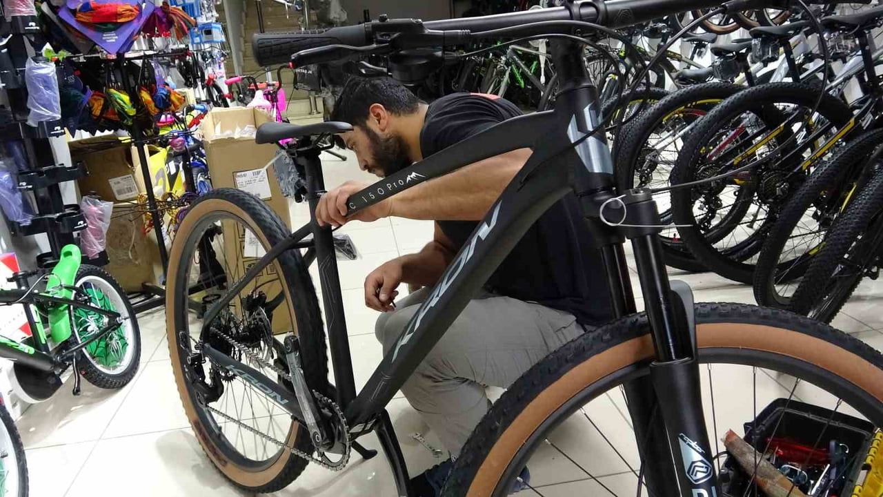 Van'da bisiklet yolları kullanımı ve servis talebini canlandırdı