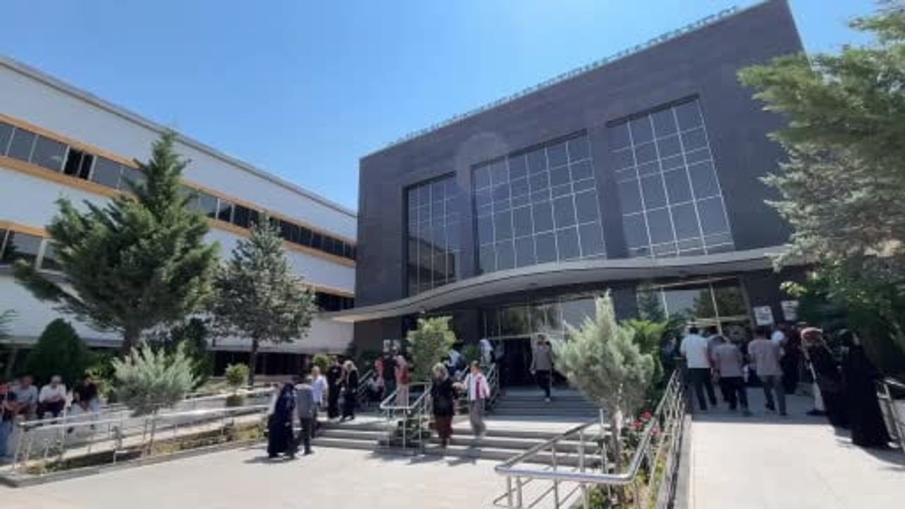 Van’da gençlerde artan keratokonus uyarısı: erken tanı görme kalitesini koruyor