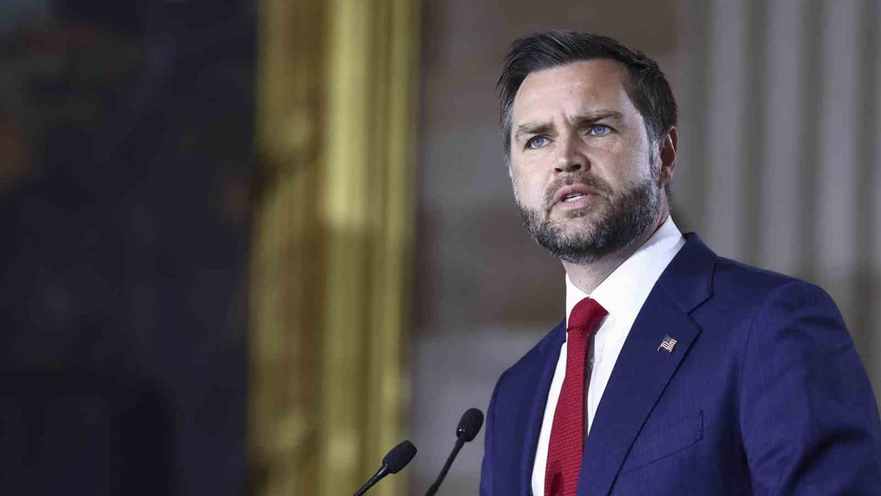 Vance: amerikalıların enerji maliyeti önceliğimiz, nükleer tehdidi engellemek ikinci sırada