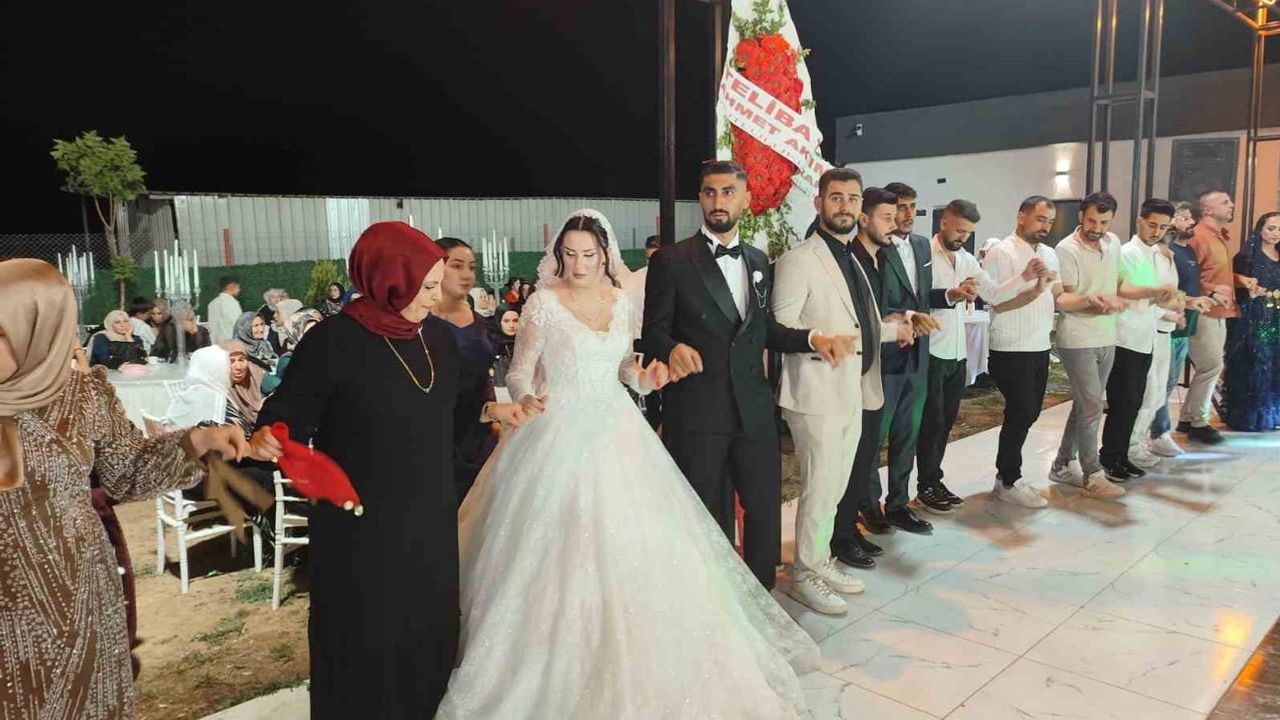 Varşova'dan Batman'a uzanan düğün: polonyalı İzabella ile Umutcan evlendi