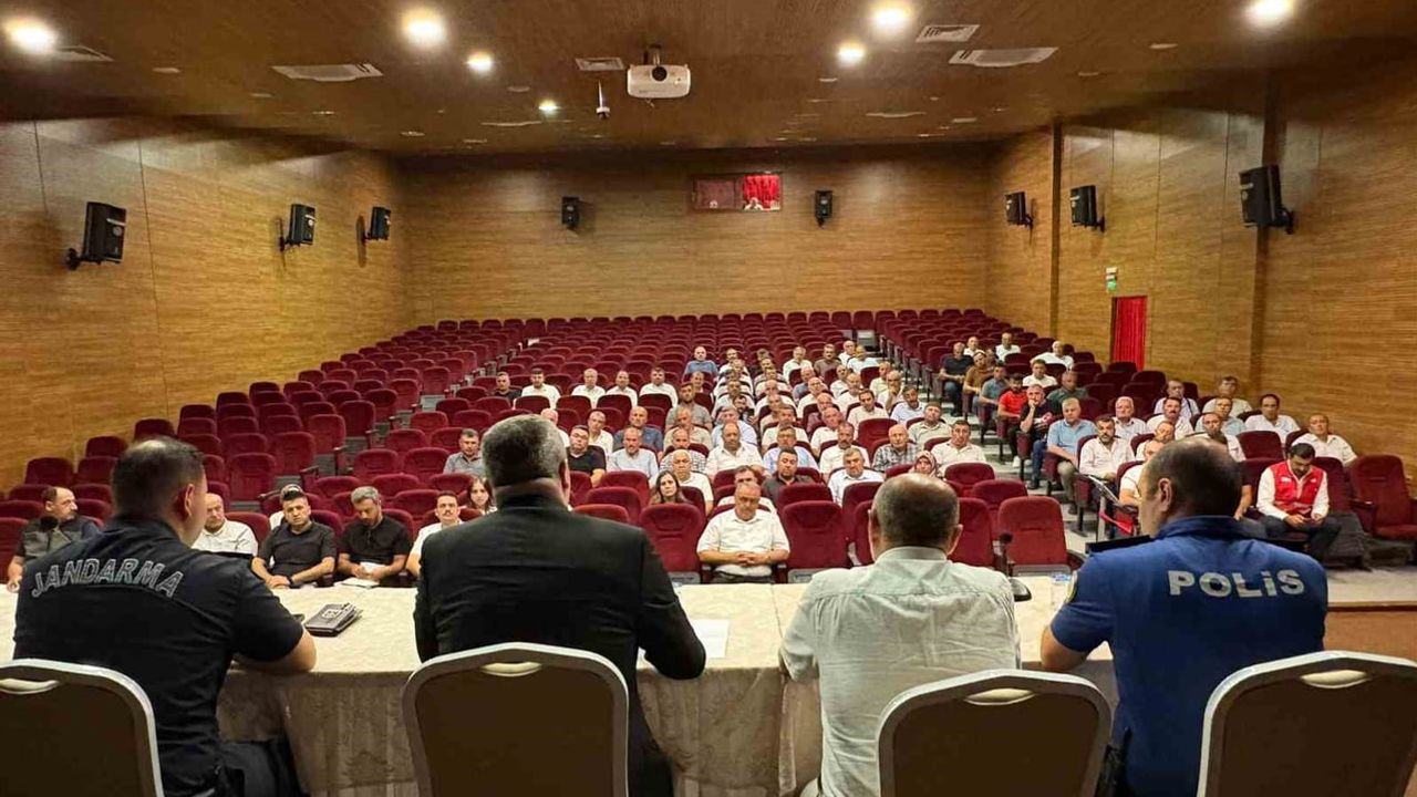 Vezirköprü'de muhtarların sahadaki öncelikleri masaya yatırıldı