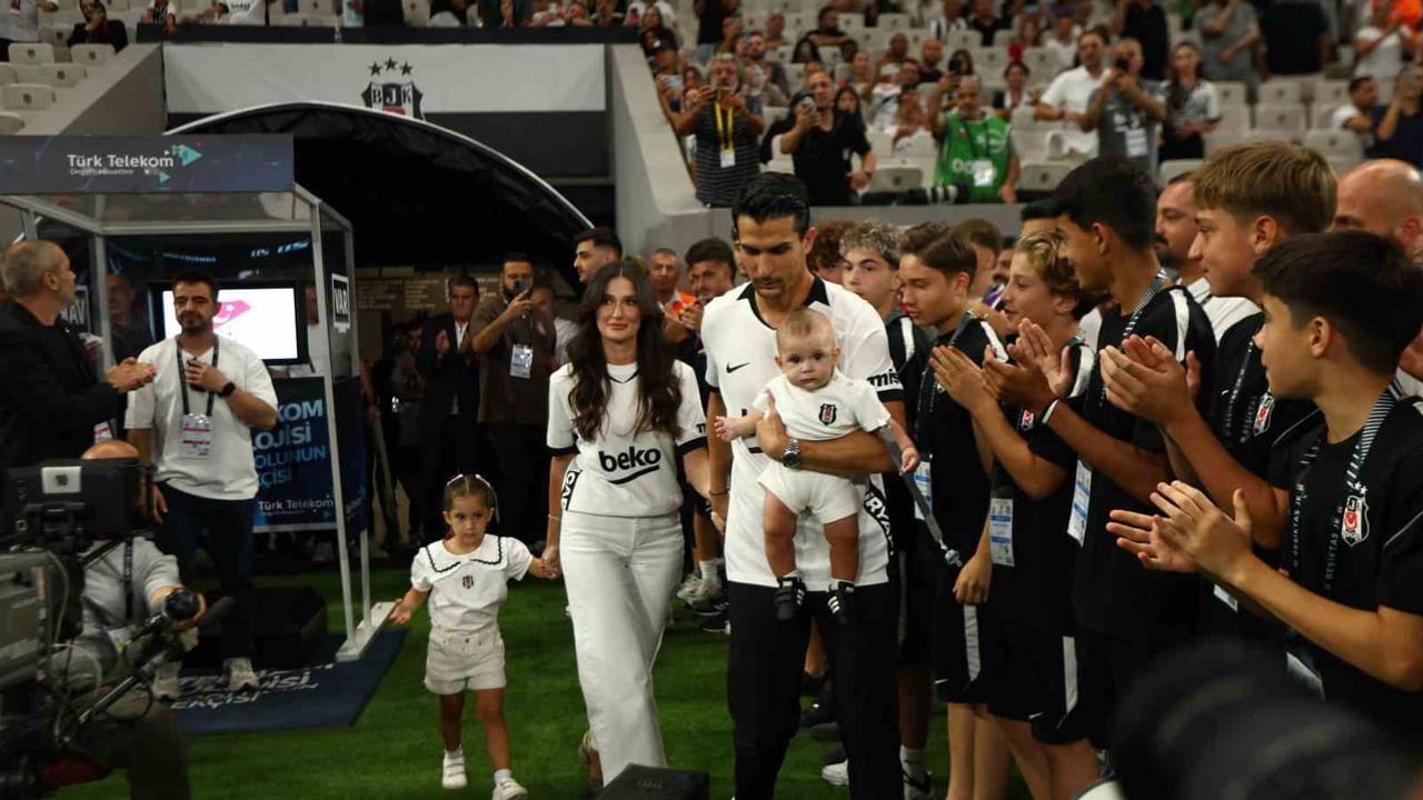 Vincenzo Italiano'dan kadro değişimi: Trossard ve Agbadou ilk 11'de, Necip Uysal'a veda