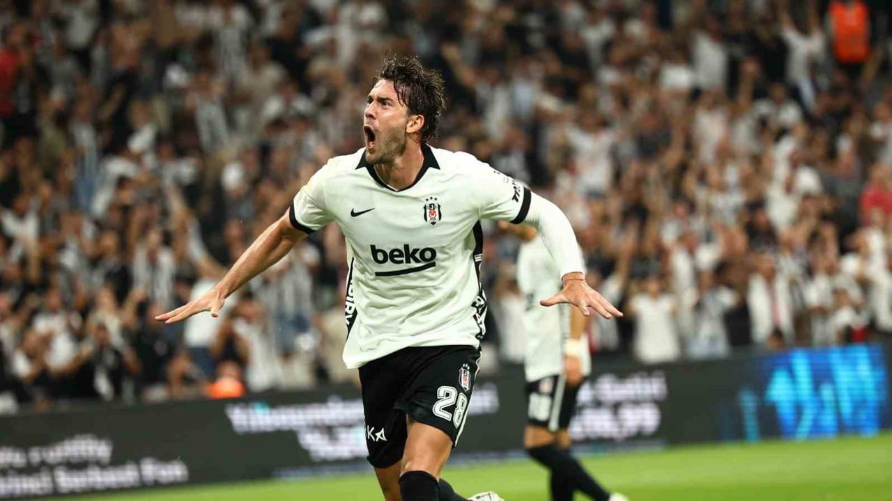 Vlahovic dolmabahçe'de ilk gollerini hat-trick ile kaydetti