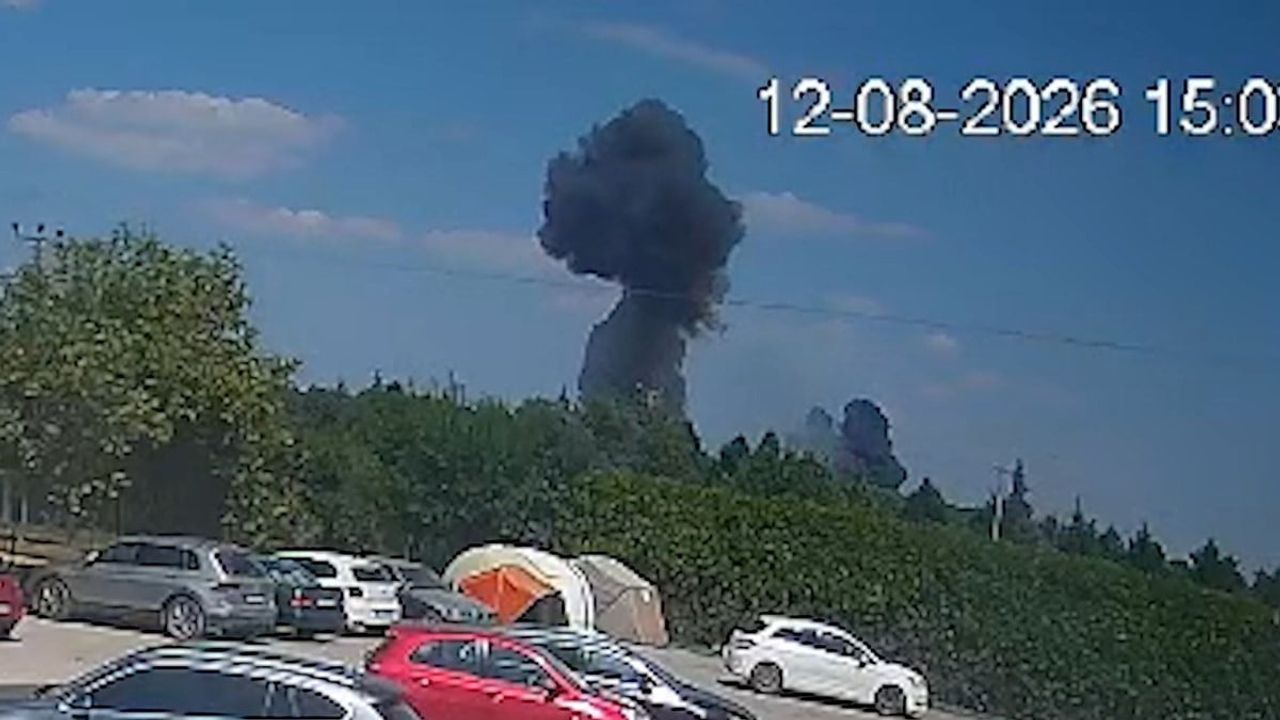 Yalova semalarında saniye saniye kaydedilen F-16 kazası