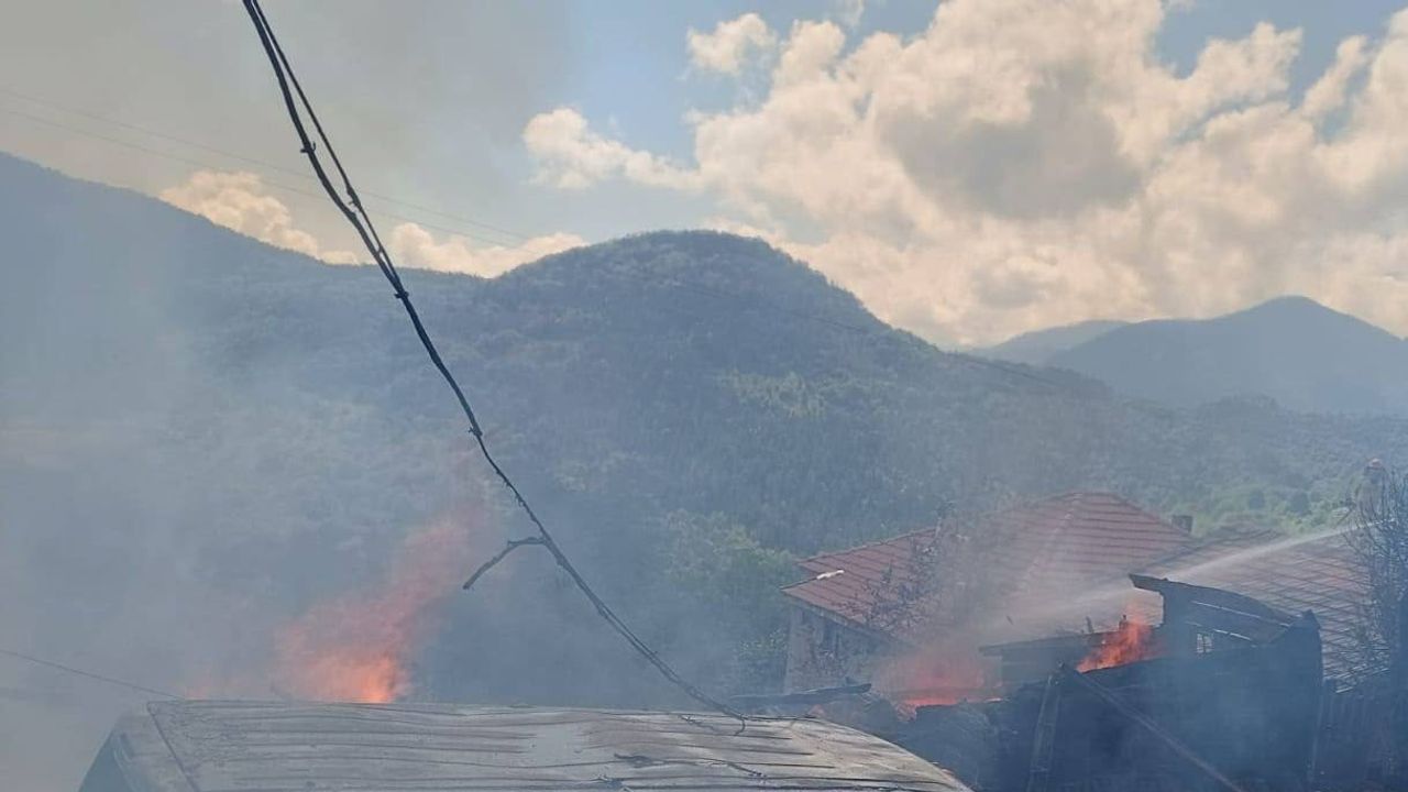 Yanan evi kurtarmaya gelen vatandaş vurularak öldü: Kastamonu Çatalzeytin'de park yeri kavgası