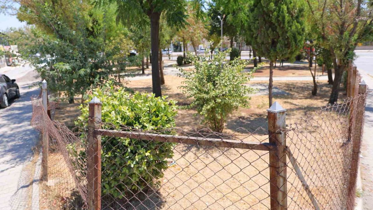 Yavuzselim mahallesinin terk edilmiş parkı aileleri dışarıda bıraktı