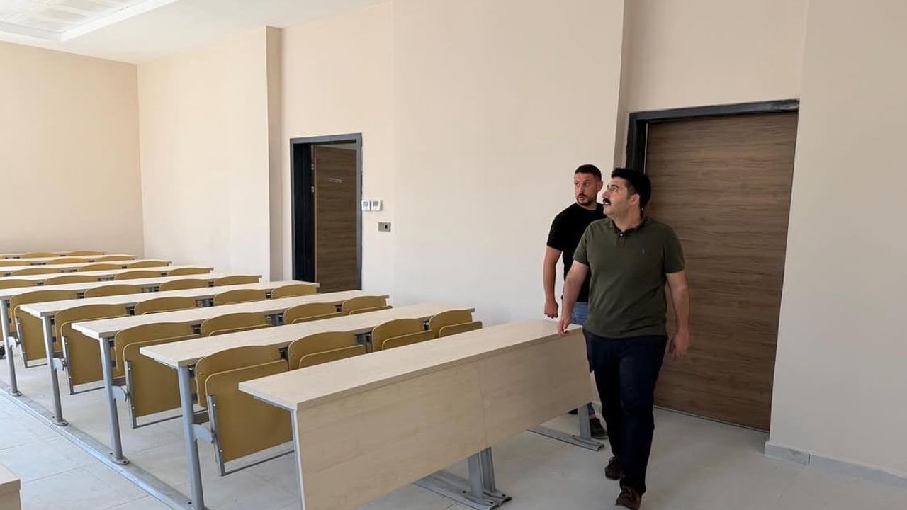 Yayladağı'nda eğitim altyapısı güçleniyor: meslek yüksekokulu inşaatı sona yaklaşırken
