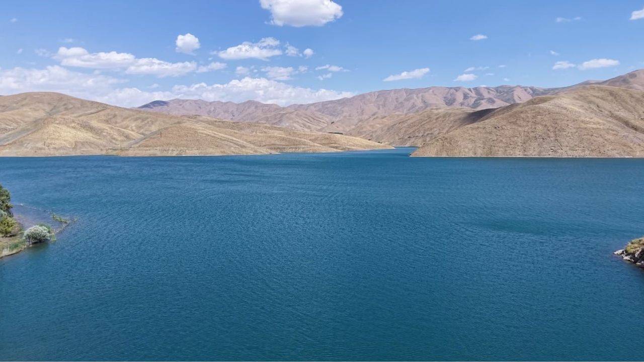 Yaz aylarında Dilimli Barajı Yüksekova'nın yeni sosyal yaşam alanı haline geldi