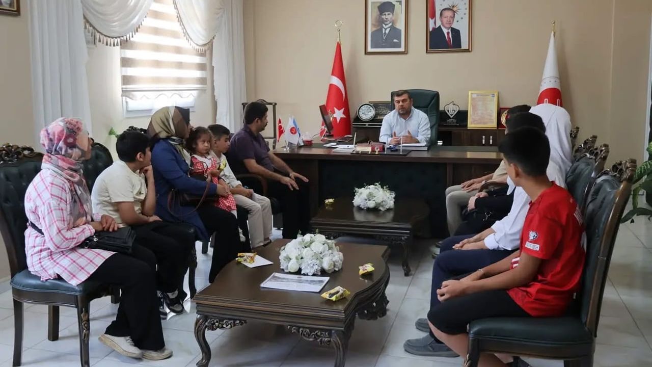 Yaz Kur’an kursu hikâyem yarışmasında kısa videoyla öne çıkan öğrencilere ödül