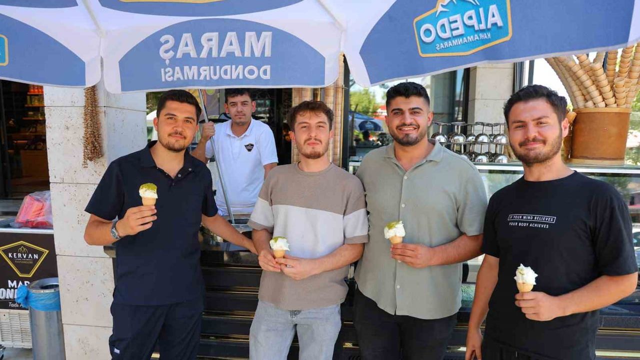 Yaz sıcakları Kahramanmaraş'ta dondurma üretimini zirveye taşıdı