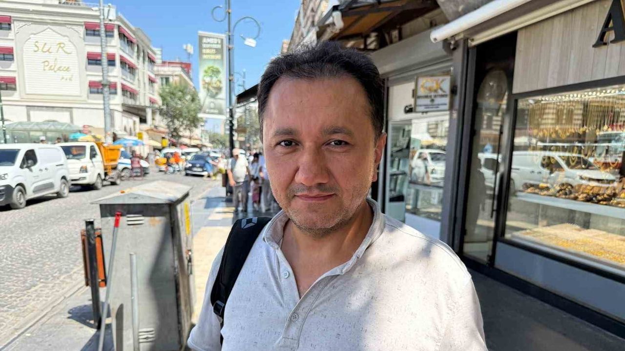 Yazın 32 yılın tanığı Diyarbakır'ın meyan kökü tezgahı