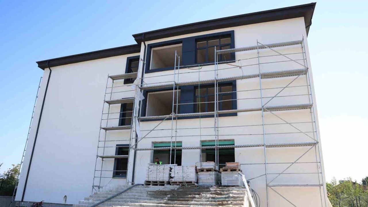 Yeni eğitim yılına Dikmeli'ye 8 sınıflı okul yetiştirilecek