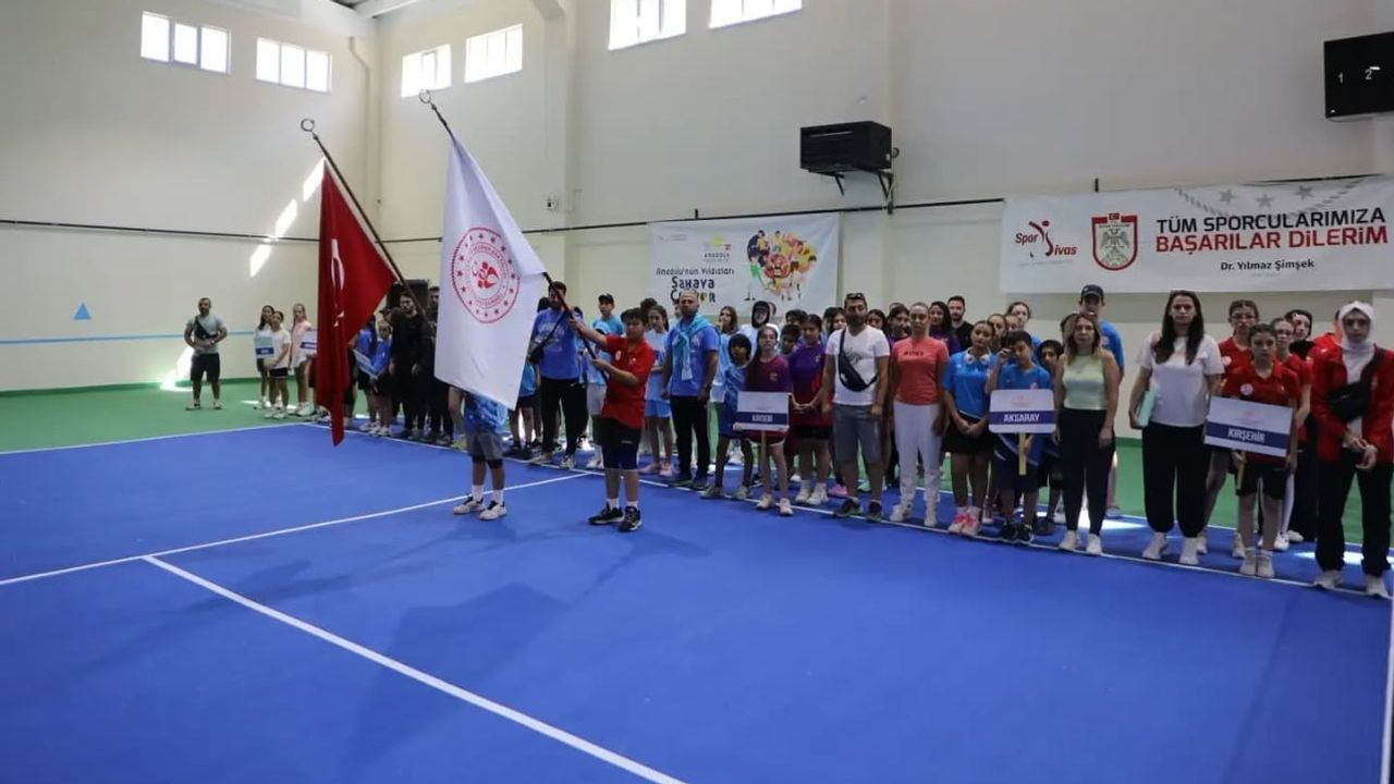 Yeni kortlarda ANALİG tenis heyecanı başladı