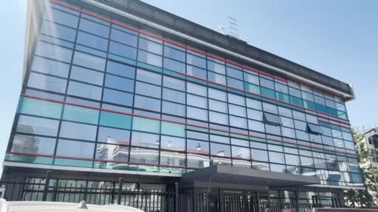 Yeni Parti genel merkezinde son rötuşlar: açılış 30 ağustosta planlanıyor