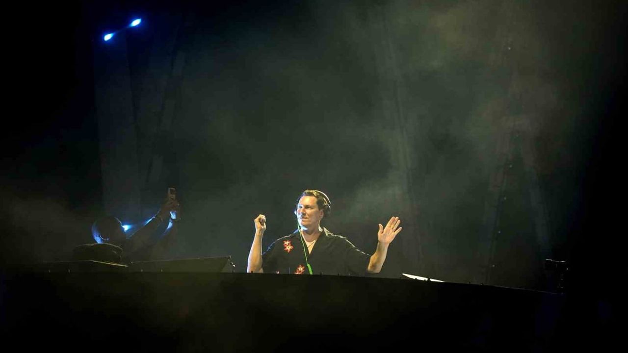 Yenikapı'da Tiesto rüzgârı