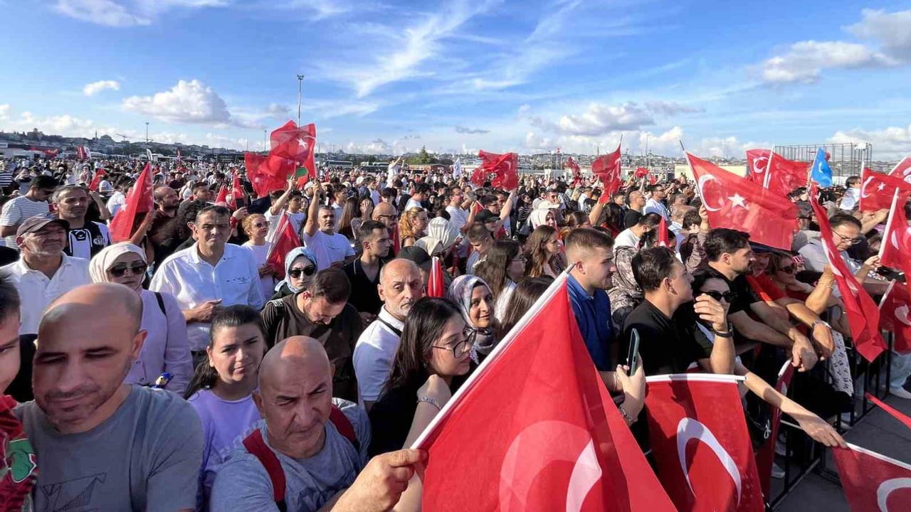Yenikapı semalarında SOLOTÜRK görsel şölen sundu