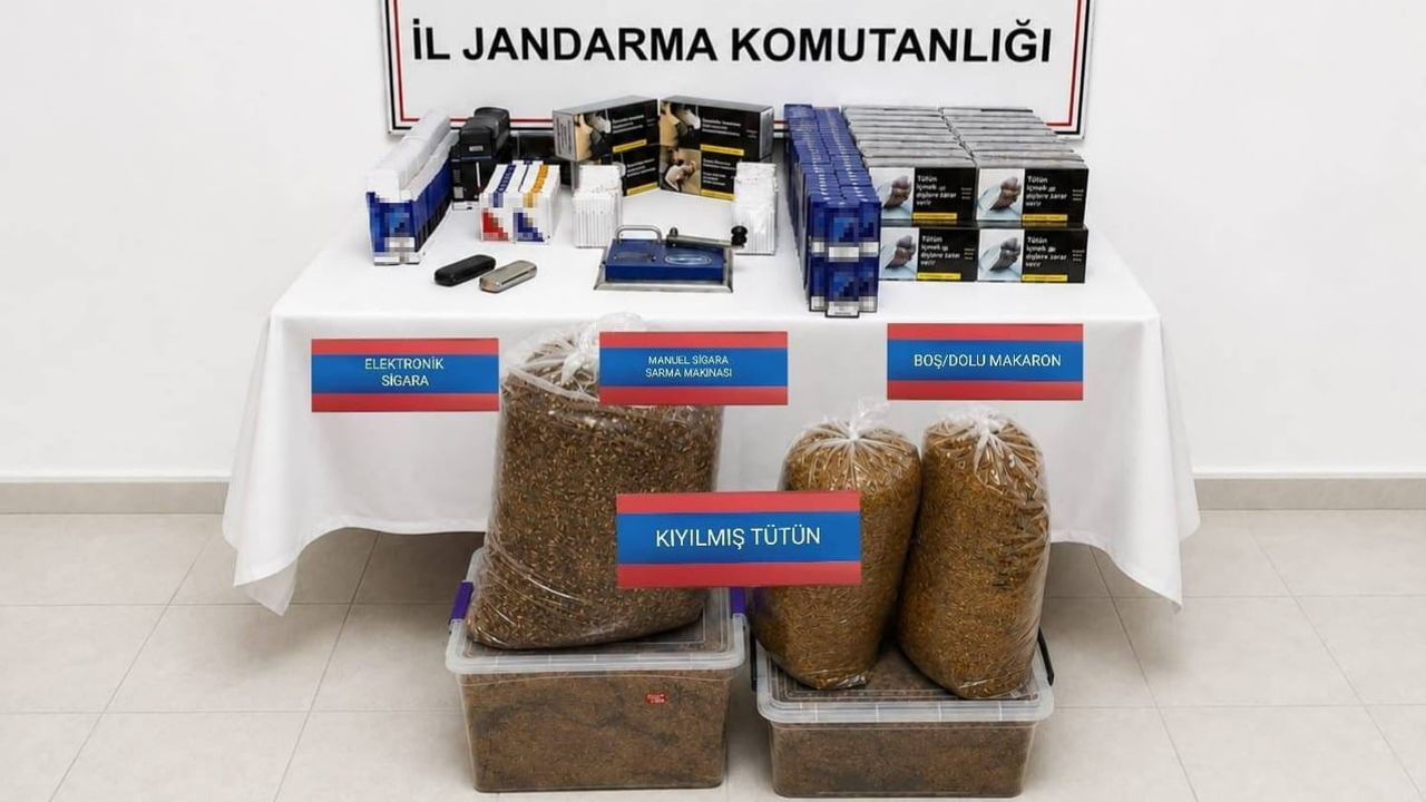 Yerköy'de dükkânda saklanan kaçak tütün ağı çözüldü