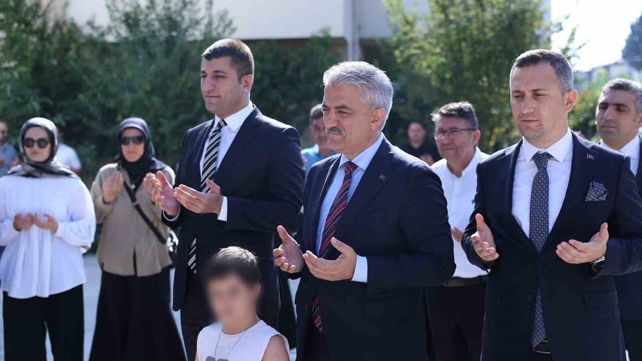 Yetimler kültür yolculuğunun beşinci durağı Ankara ve Konya'ya uğurlandı