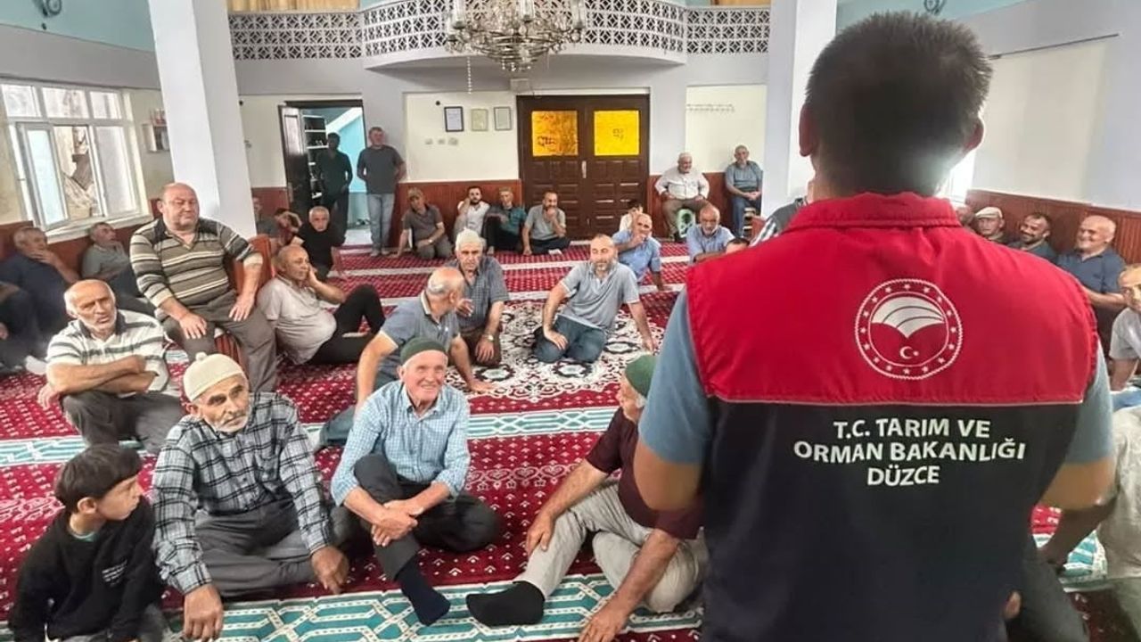 Yığılca'da çiftçiler tarımsal destekler ve kahverengi kokarca konusunda bilgilendirildi