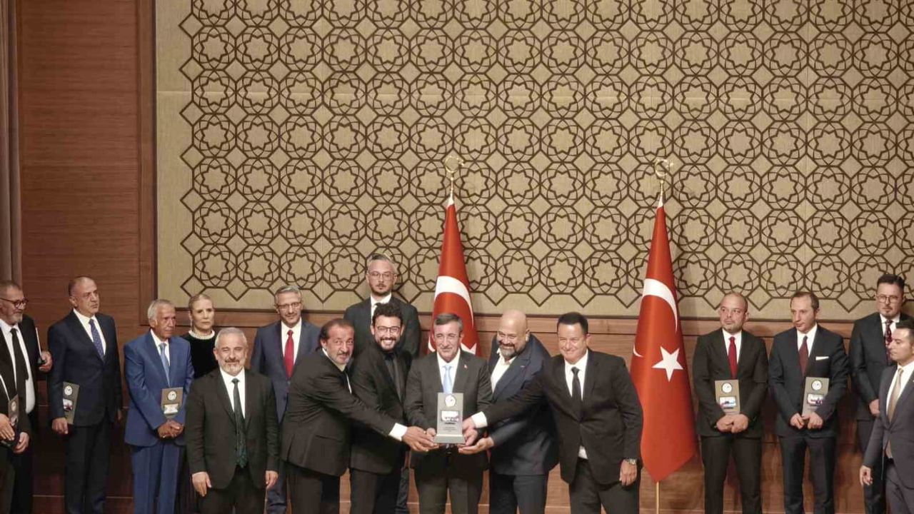 Yılmaz'tan ortak payda çağrısı: hepimizin soyadı Türkiye Cumhuriyeti