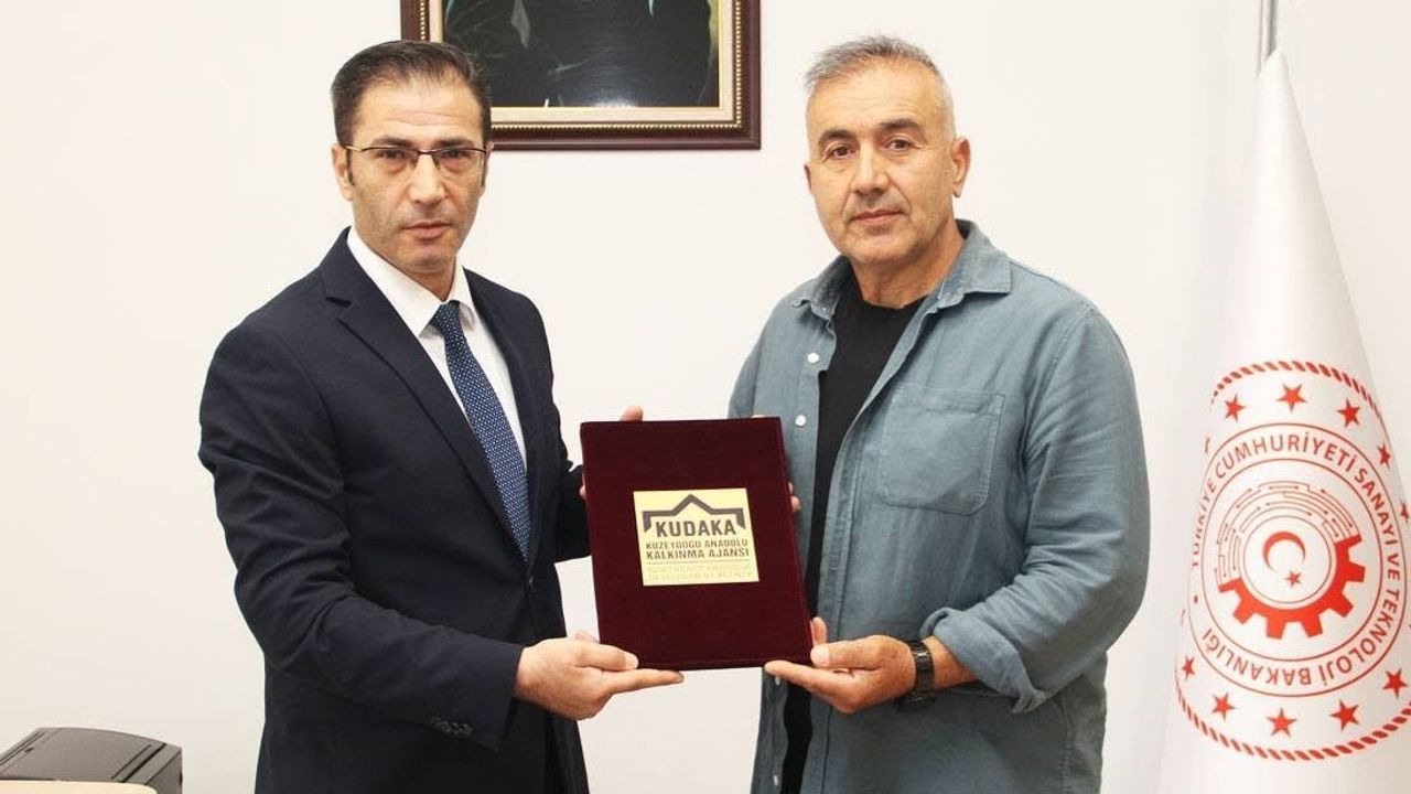 Yüksek rakımlı floradan sofraya: Bayburt balı turizme taşınıyor