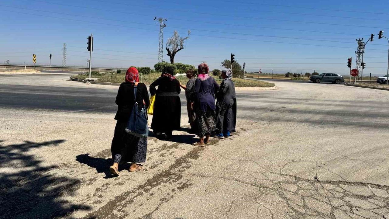 Zabıta operasyonunda trafik ışıklarında kaçış anları kamerada