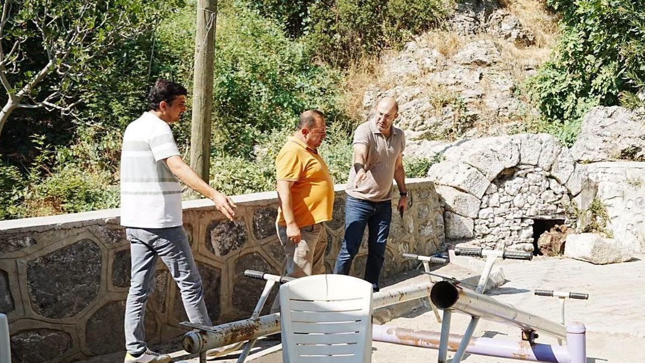 Zencirci Dampınar ve Çamköy'de hizmetlerin hızına vurgu yaptı