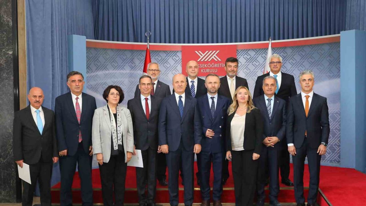 Zonguldak Bülent Ecevit Üniversitesi'nde yeni dönem: Ulusoy mazbatasını aldı