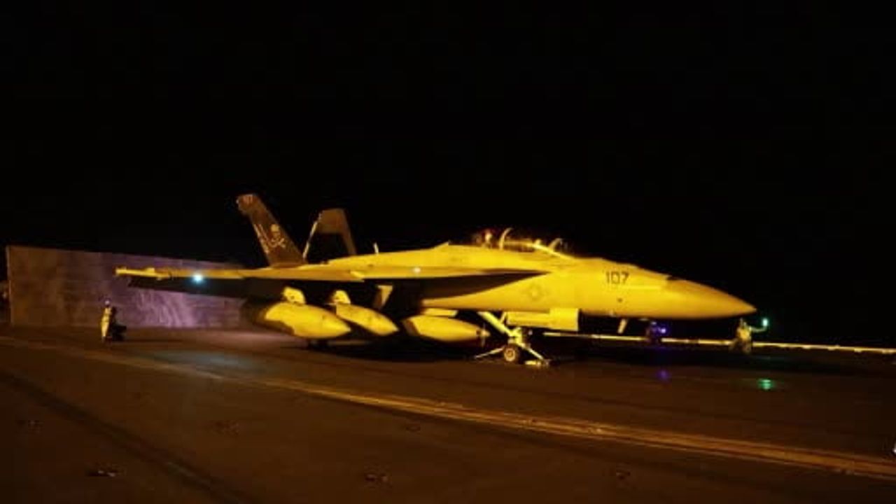 ABD ordusu, Devrim Muhafızları'nın altyapısına yönelik saldırı dalgasının tamamlandığını duyurdu