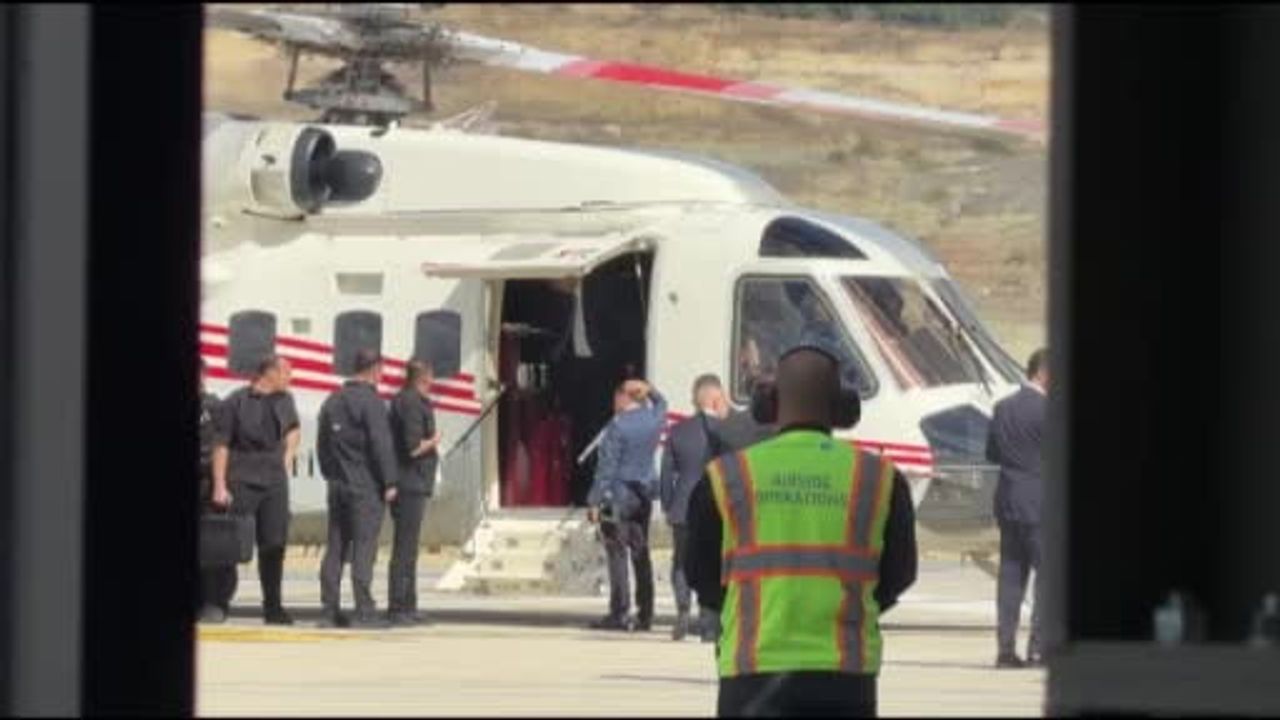 Açılışa havadan gelen Erdoğan İstanbul Havalimanı'nda alana helikopterle indi