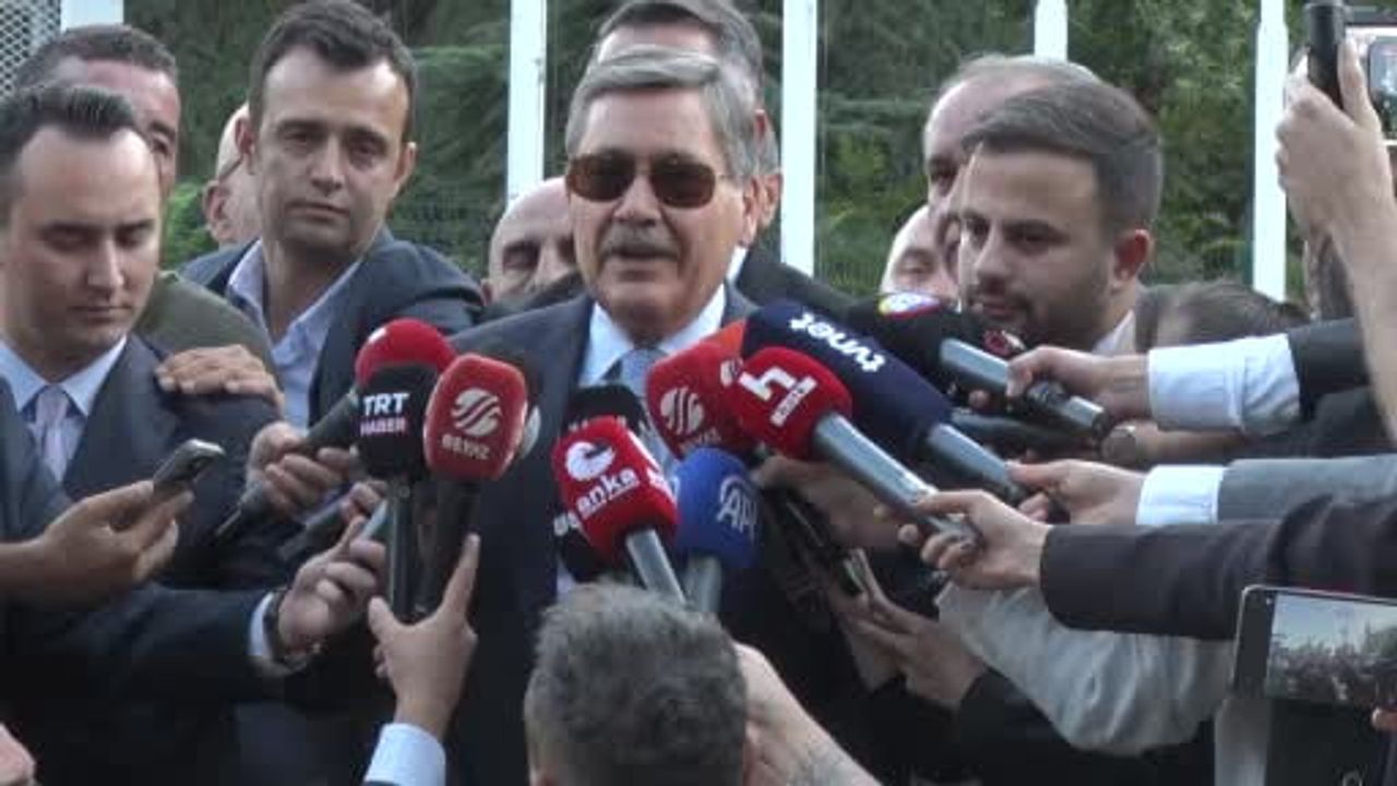 Adalete güveniyorum, kararı bekliyorum: Melih Gökçek adliyeden konuştu