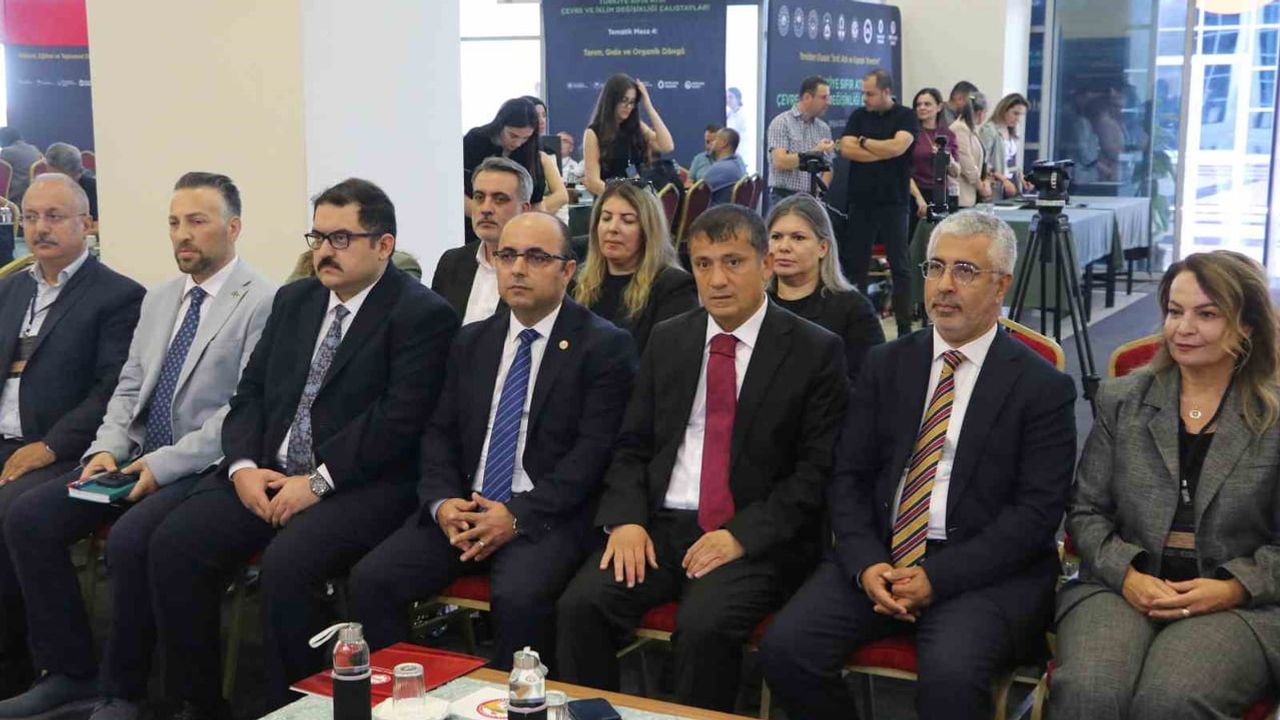 Adana'da israf, atık ve iklim gündemi masaya yatırıldı