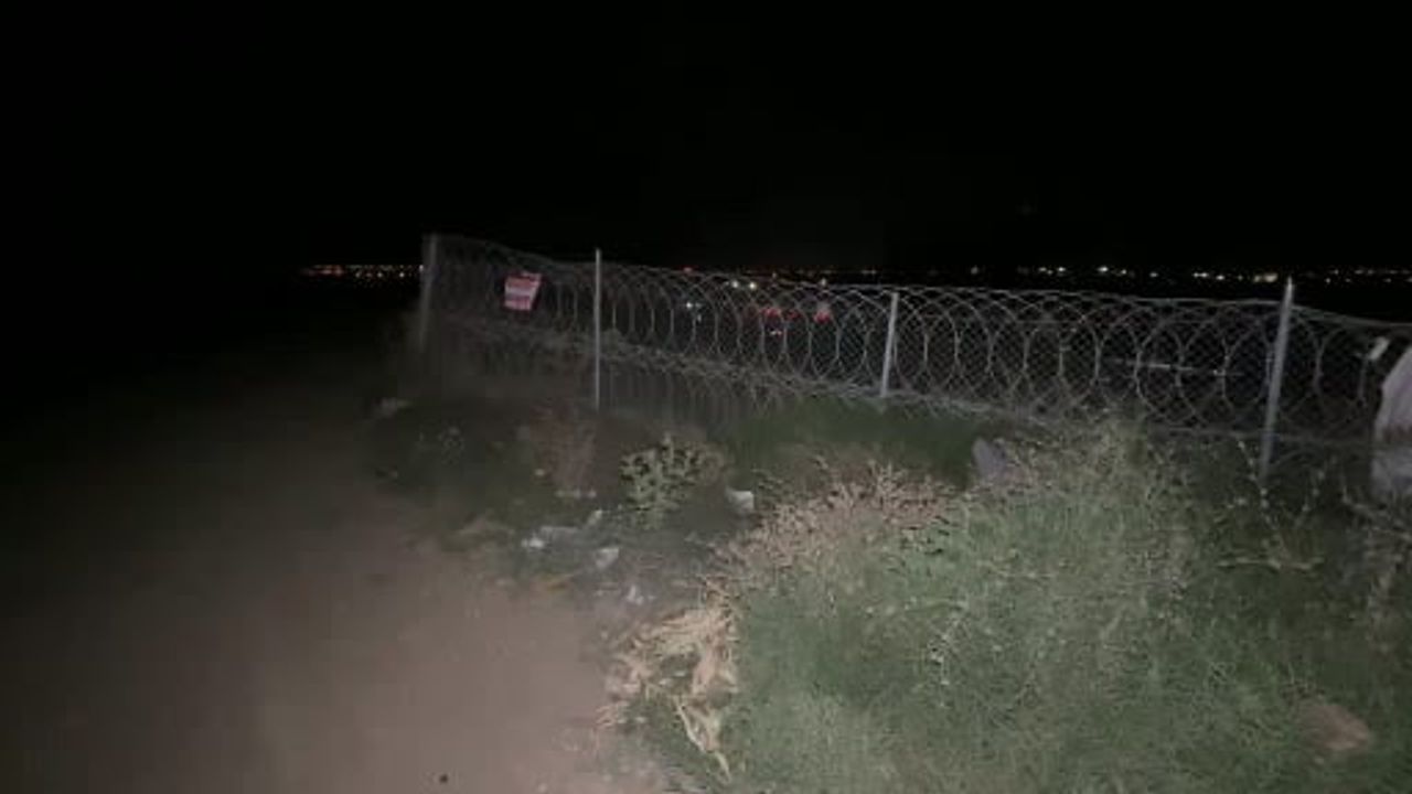 Adana otoyolunda kimliği tespit edilemeyen erkek cesedi bulundu
