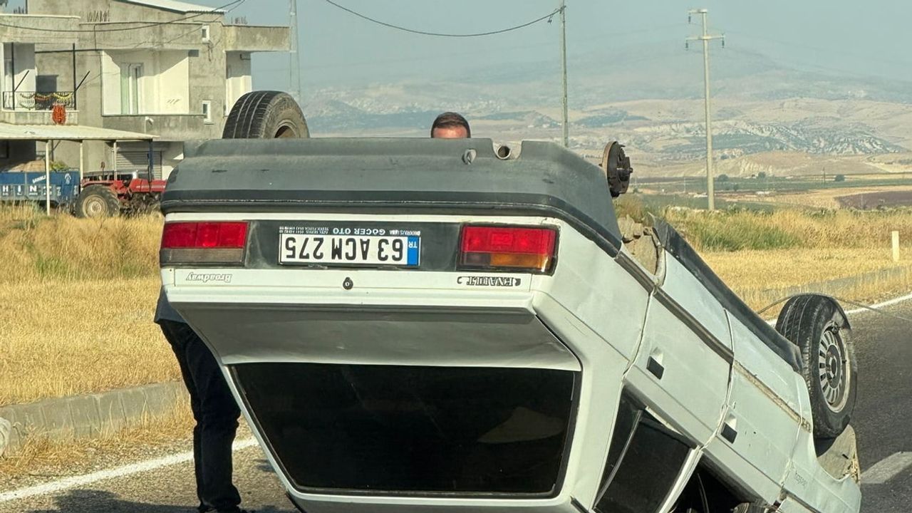 Adıyaman-Şanlıurfa karayolunda takla atan araçta 1 kişi yaralandı