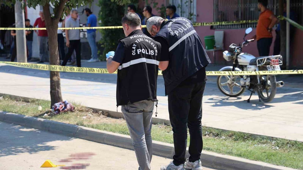 Adliye çıkışında kavga: iki aile birbirine girdi, 1 ölü 5 yaralı