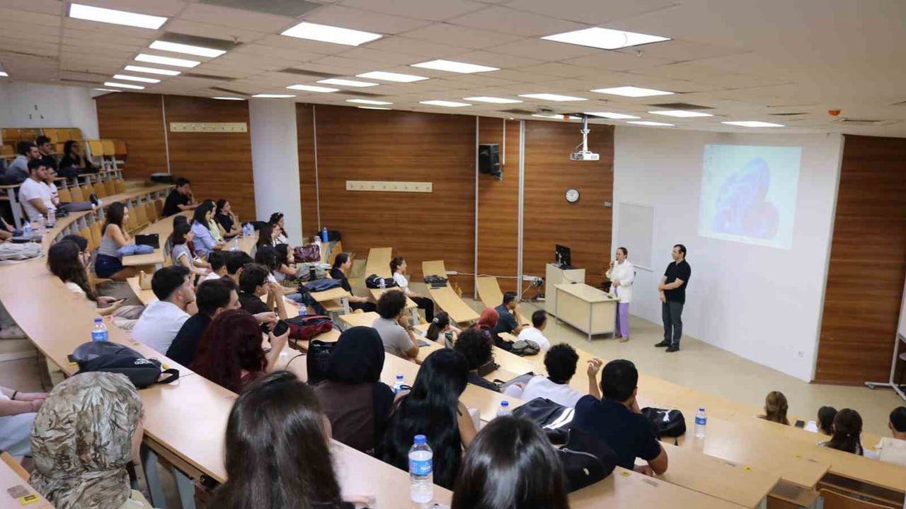 Adü akademik hayata geçişte ikinci ve üçüncü sınıfa özel destek sağlıyor