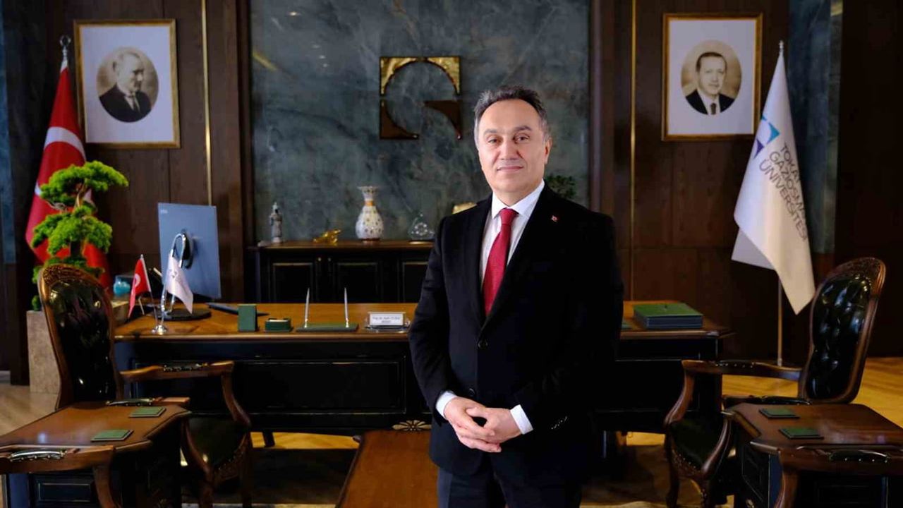 Afetlere müdahalede eğitim önceliği: TOGÜ öğrencilerinden rektör Yılmaz'a ziyaret
