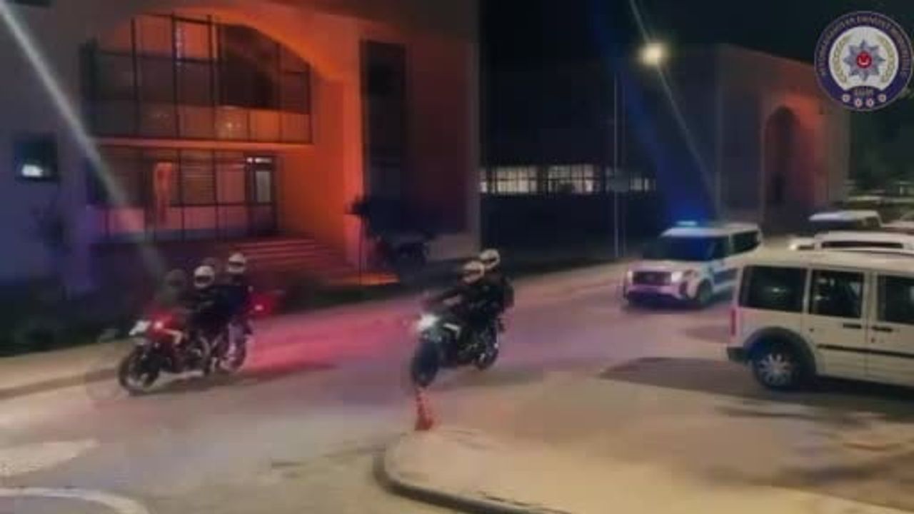 Afyonkarahisar'da teknik takiple ortaya çıkan fuhuş şüphesi: iki şüpheli tutuklandı