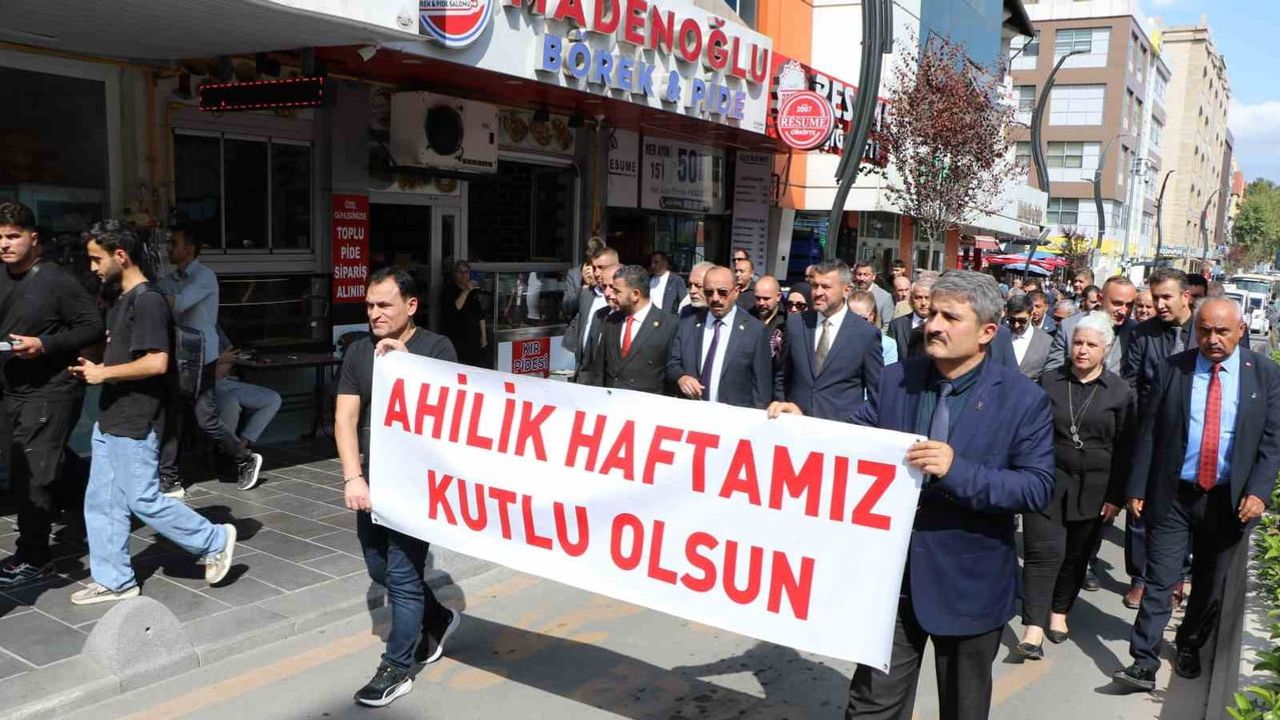 Ahilik geleneği Karabük'te mehterin sesleriyle yaşatıldı
