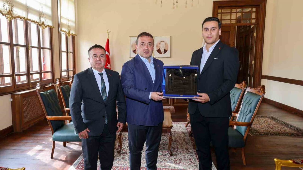 Ahilik sancağı Bilecik'e geldi