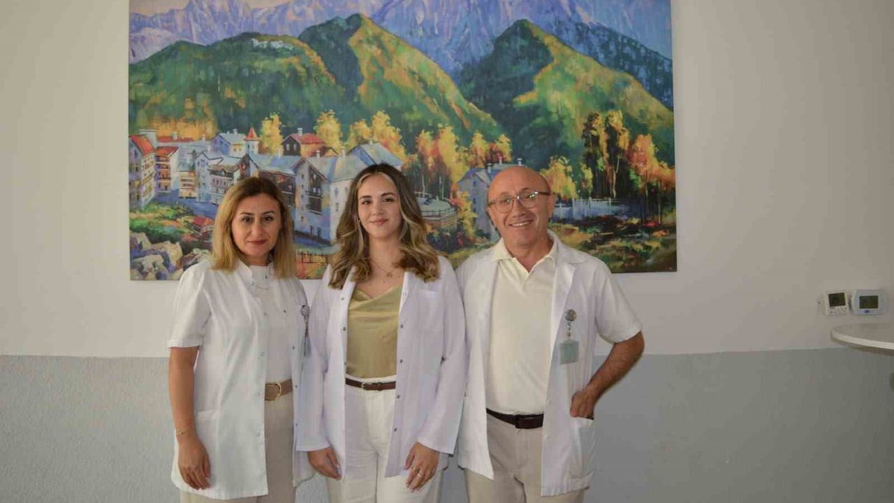 Aile geleneğini sürdürdü: finike'de acil serviste göreve başladı