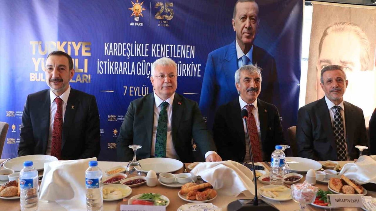 Akbaşoğlu Kilis'te terörsüz Türkiye vizyonunu, savunma ve enerji hamlelerini anlattı