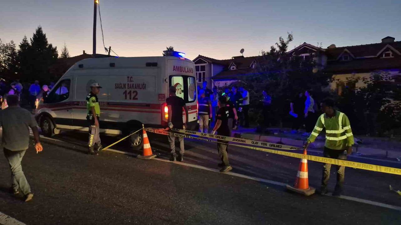 Akçakoca'da tır ile patpatın çarpışması can kaybına neden oldu