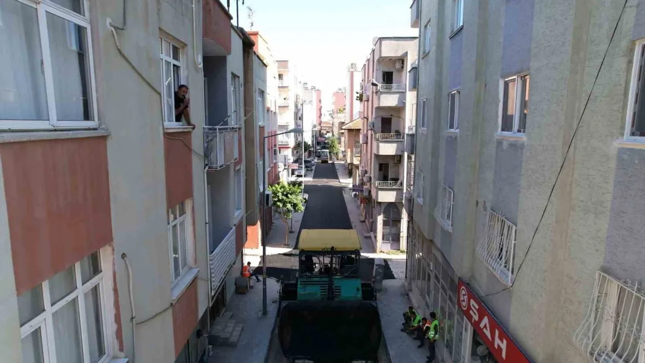 Akdeniz'de ulaşım konforu için Mesudiye'de sıcak asfalt atağı