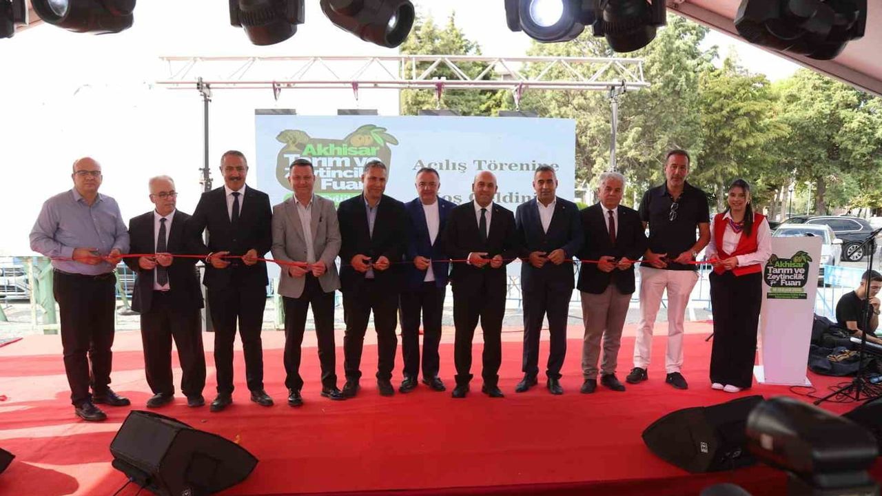 Akhisar'da tarım ve zeytincilik fuarı üretim ve teknolojiye odaklandı