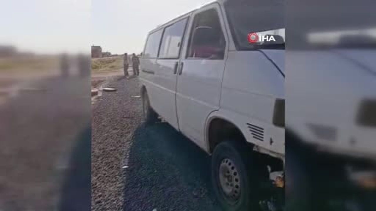 Aksaray'da ana yolda çıkan mopede minibüs çarptı: beş kişi yaralandı
