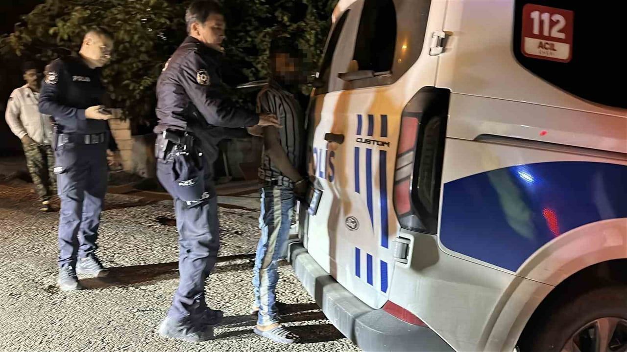 Alkol ve kaçış kısa sürdü: Burdur'da park halindeki iki araç hasar gördü