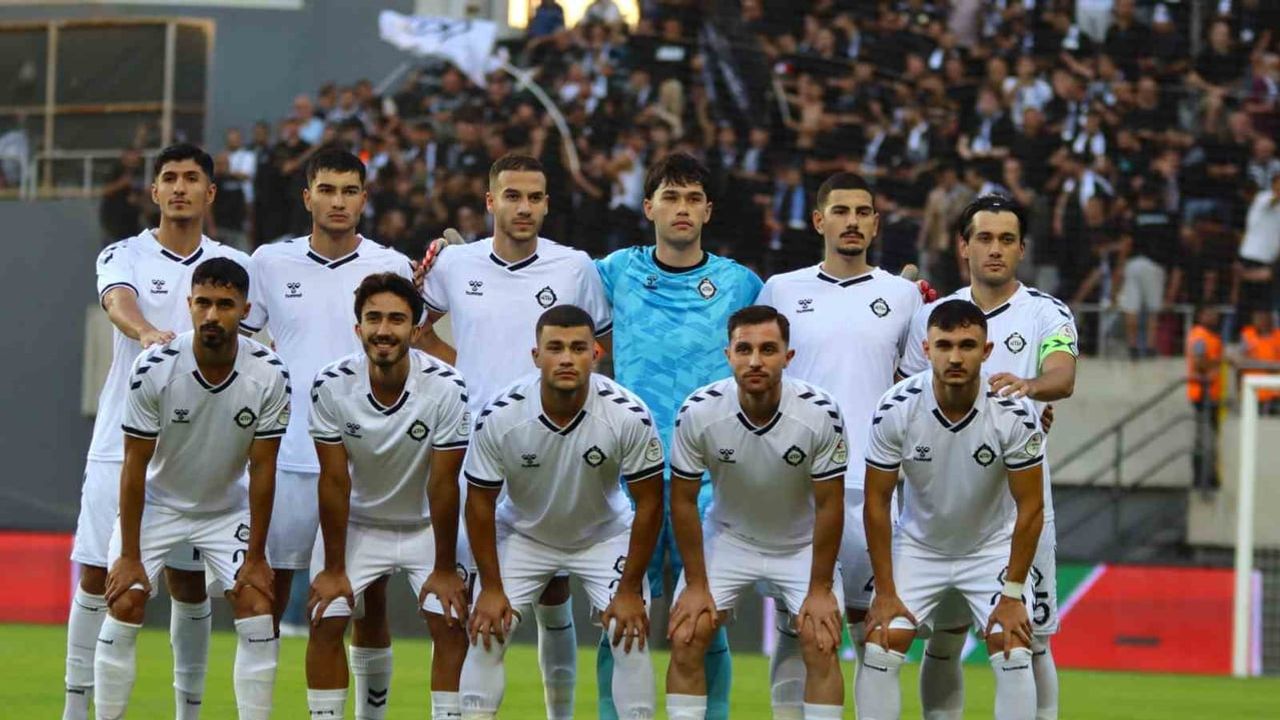 Altay'ın altyapı sınavı: Alsancak'ta sezonun ilk yenilgisi