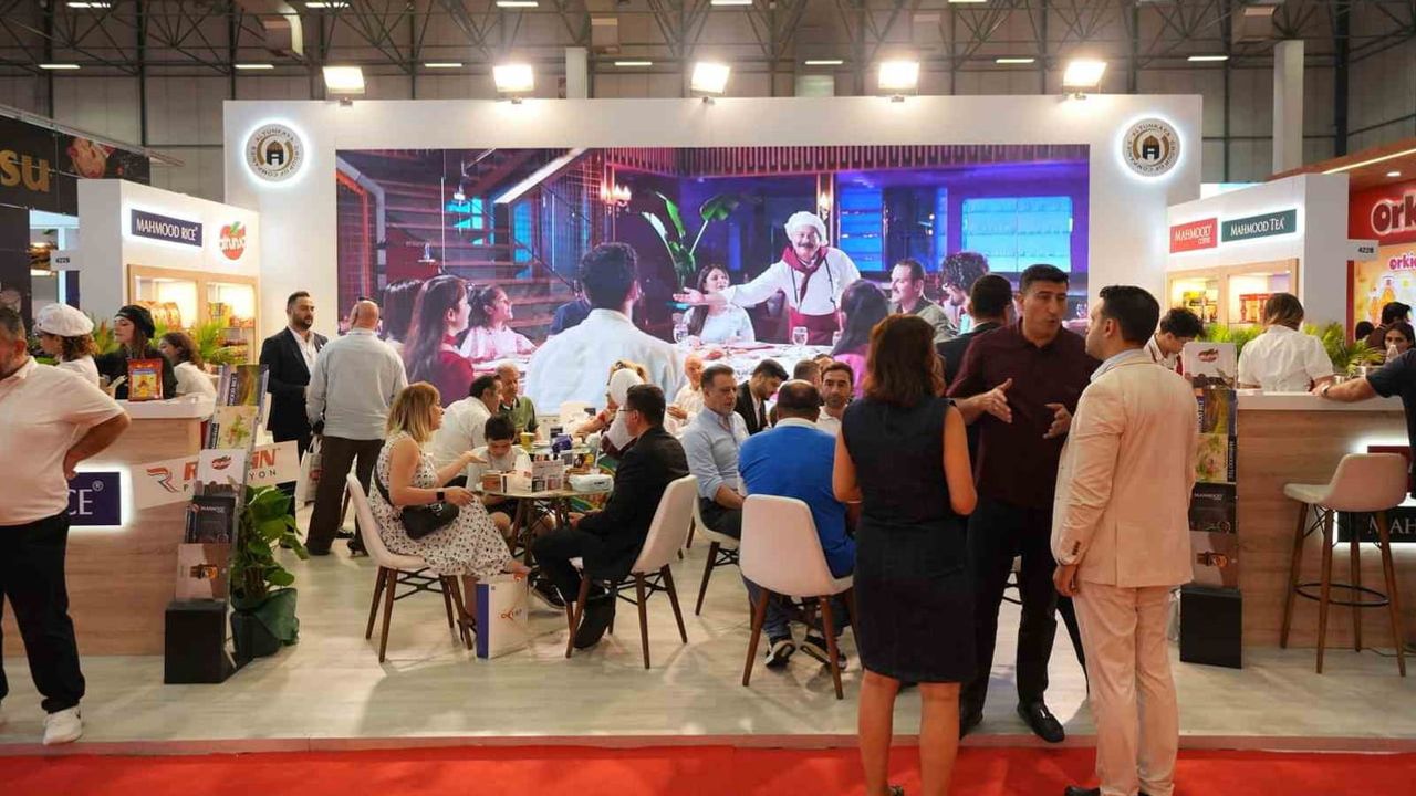 Altunkaya Grup Foodist İstanbul'da marka çeşitliliğini ve ihracat vizyonunu sergiledi