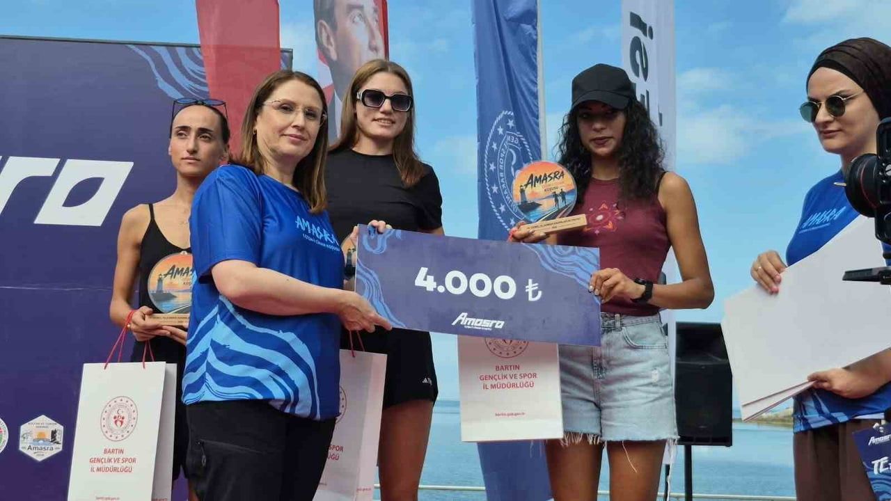 Amasra'nın Çeşmi Cihan koşusu, tarihi sahillerde 468 sporcunun buluşması